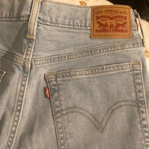 Levi’s Wedgie Skinny Jean